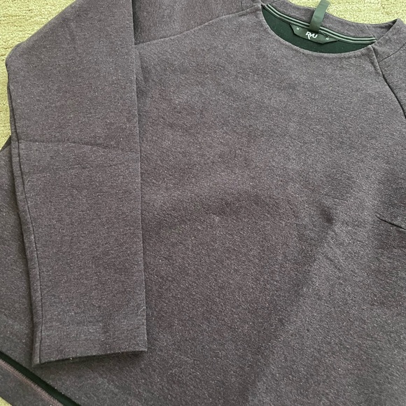 RYU pullover long sleeve - Picture 3 of 4